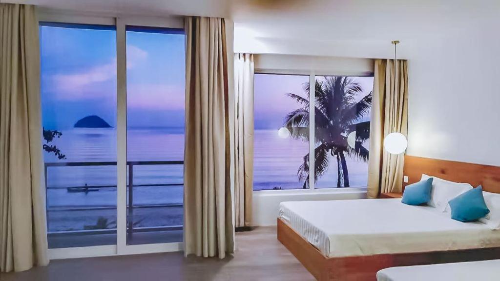 Romblon Beach And Dive Resort Bagian luar foto